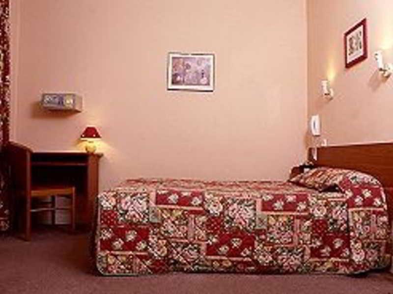 Hotel De La Place Des Alpes Paris Ngoại thất bức ảnh