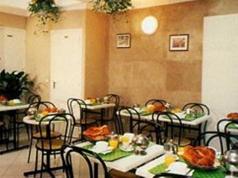Hotel De La Place Des Alpes Paris Ngoại thất bức ảnh